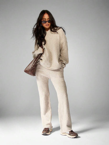 Velliria Knit Lounge Set – Cozy & Minimalist