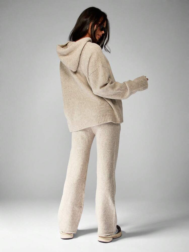 Velliria Knit Lounge Set – Cozy & Minimalist