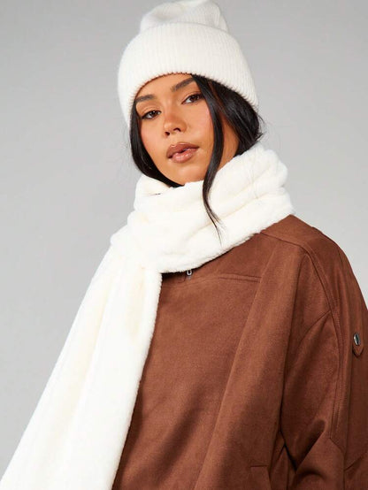 Velliria Knit Scarf – With Fringes